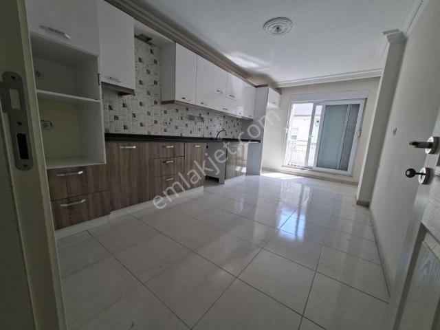 Kiralık Gündoğdu Mh 2+1 Daire 2 Kat 90 M2 Tranvaya Yakın
