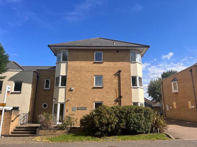 Duncan Place, Chelmsford, CM2 3 bed apartment to rent £1,600 pcm £369 pw