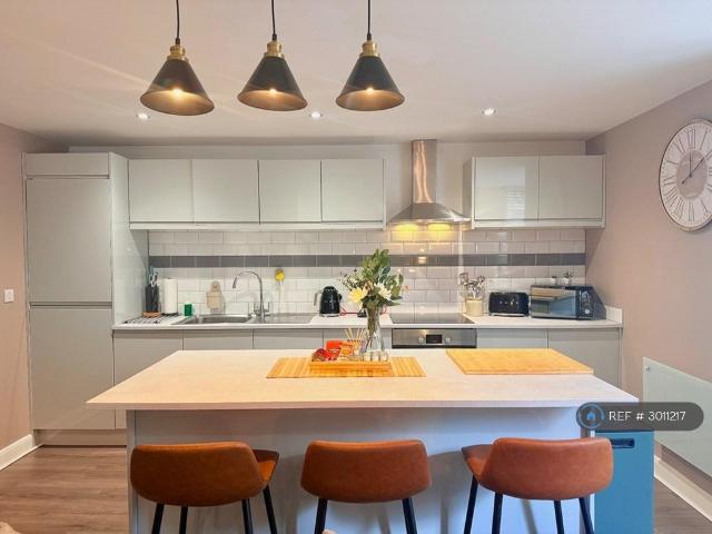 Duncroft, Harrogate, HG1 2 bed flat to rent £2,800 pcm £646 pw