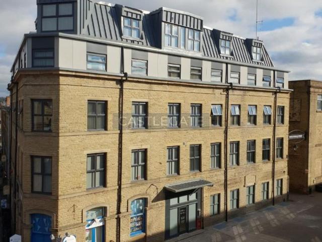 Dundas Works, Dundas Street. 1 bed in a flat share to rent £490 pcm £113 pw
