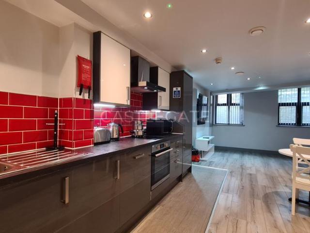 Dundas Works, Dundas Street. 1 bed in a flat share to rent £490 pcm £113 pw