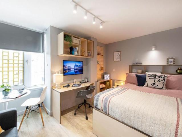 Dundee Street, Edinburgh EH11 1 bed in a flat share to rent £1,040 pcm £240 pw