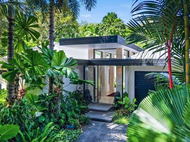 SUN DUNE | Port Douglas