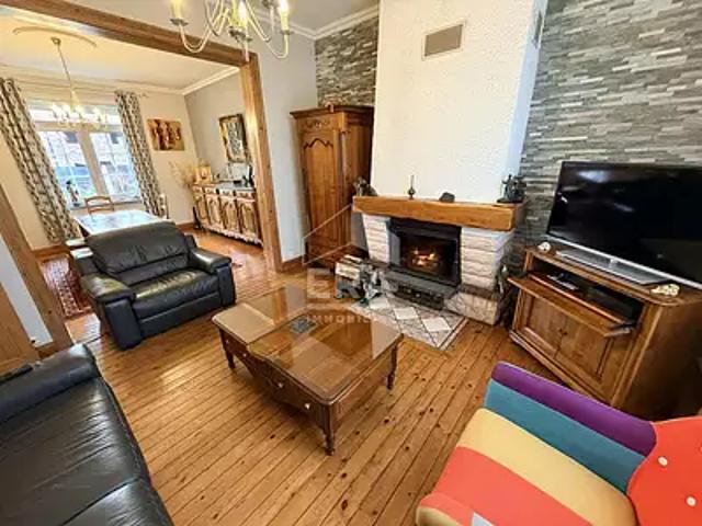 Dunkerque 59640 Achat / Vente maison 9 pièces t9 au dernier étage cave