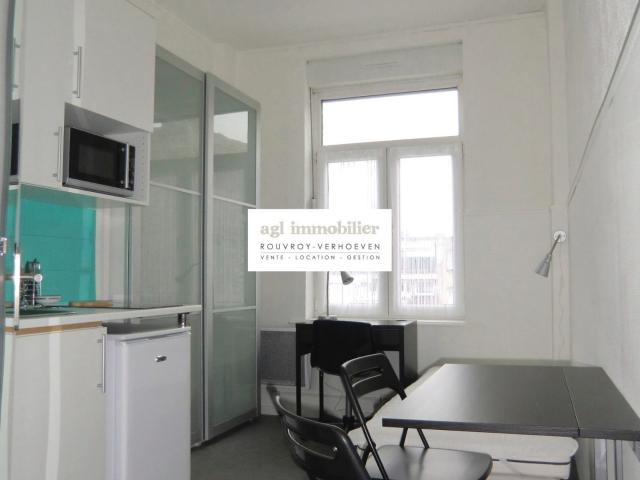 Dunkerque centre, proche université et gare, studio meublé