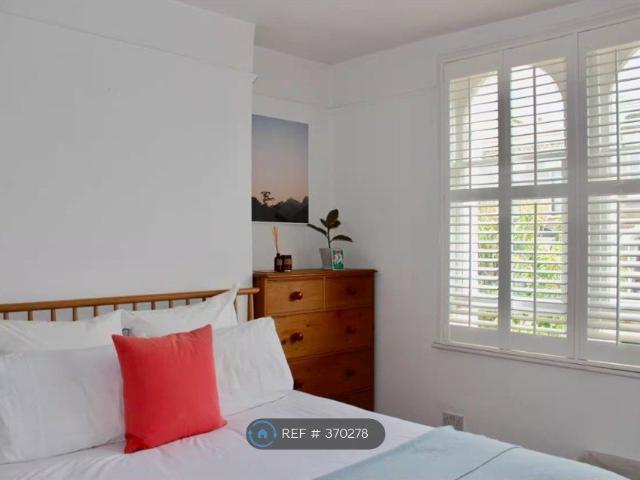 Dunlace Road, London E5, 2 bed terraced house to rent, £2,800 pcm | PrimeLocation