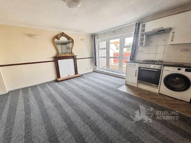 Dunmow Close, Feltham TW13, 3 bed flat to rent, £1,800 pcm | PrimeLocation