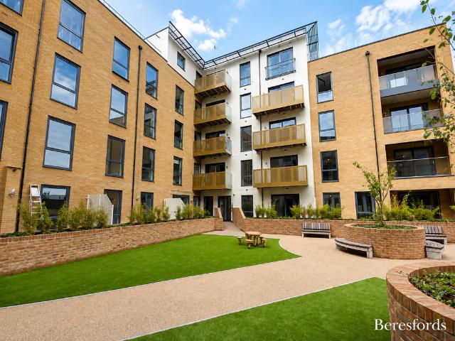 Dunn Side, Marconi Evolution, CM1 2 bed apartment to rent £1,650 pcm £381 pw