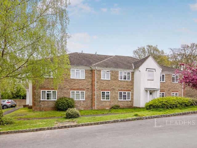 Dunnock Close, Rowlands Castle. 1 bed flat to rent £950 pcm £219 pw