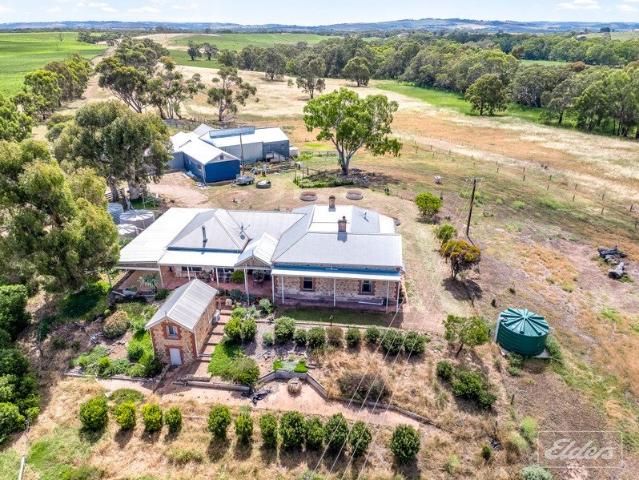 DUNREATH HOMESTEAD Multiple accommodations A Majestic 20 Acre Estate