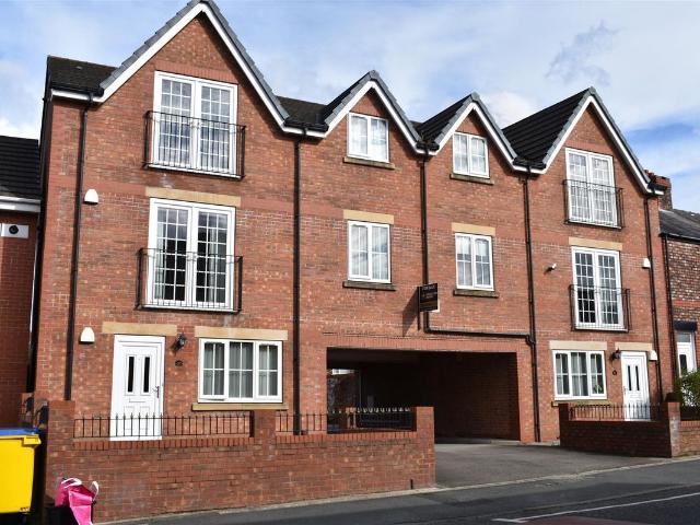 Dunriding Lane, St. Helens WA10, 2 bed flat to rent, £750 pcm | PrimeLocation