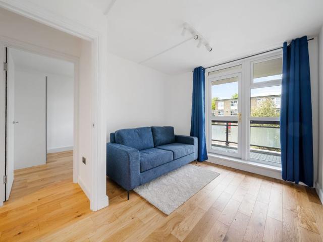 Dunsbury Close, Sutton, SM2