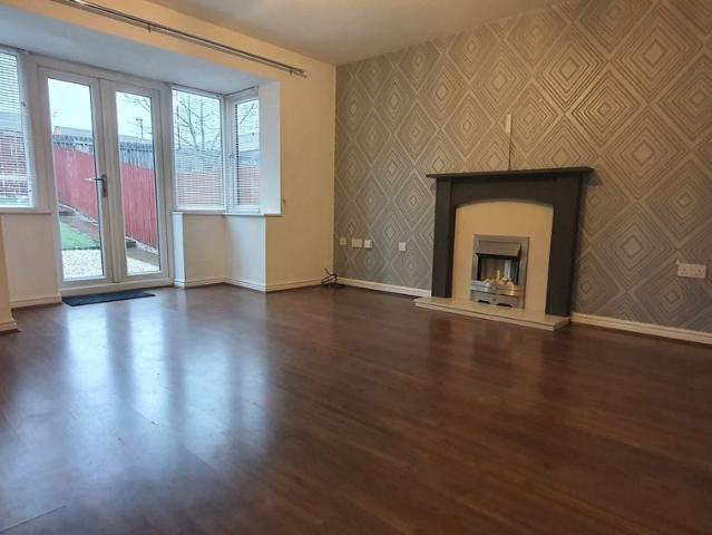 Dunsil Row, Mansfield NG21, 3 bed property to rent, £925 pcm | PrimeLocation