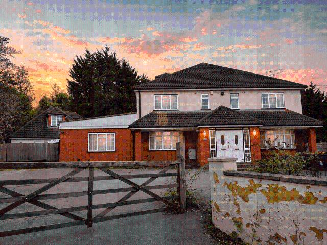 Dunstable LU6, 16 bed detached house to rent, £14,000 pcm | PrimeLocation