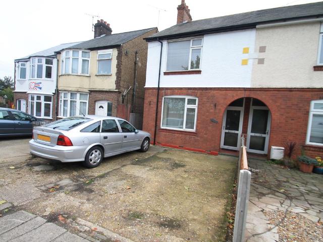 Dunstable Road, Luton LU4, 3 bed semi detached house to rent, £1,600 pcm | PrimeLocation