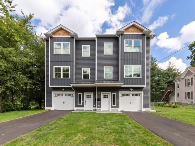 Dunstable Rd Unit B, Chelmsford, Condo For Sale