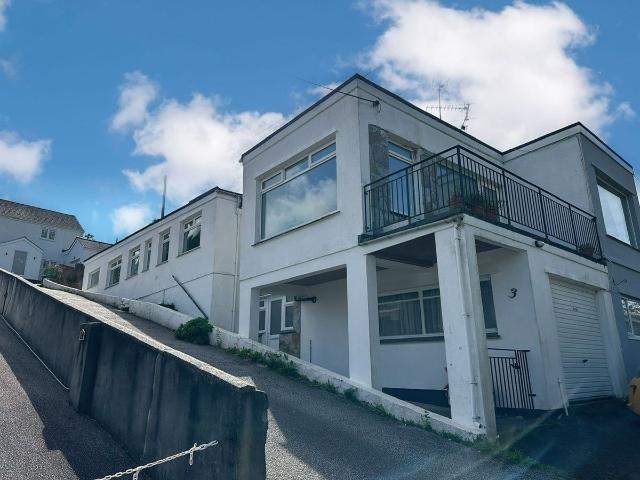Dunstan Close, Penryn TR10, 2 bed flat to rent, £1,295 pcm | PrimeLocation