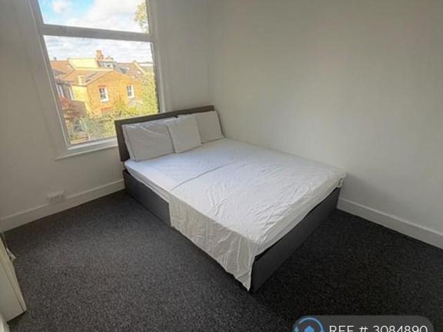 Dunstans Road, London, SE22 1 bed in a flat share to rent £950 pcm £219 pw