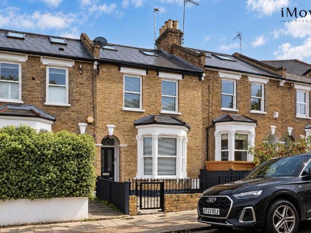 Dunstans Road, London SE22 4 bed terraced house to rent £4,800 pcm £1,108 pw