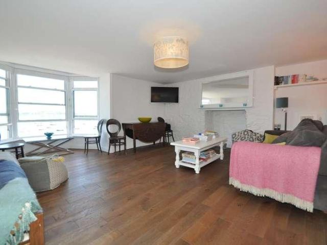 Dunstanville Terrace, Falmouth, TR11