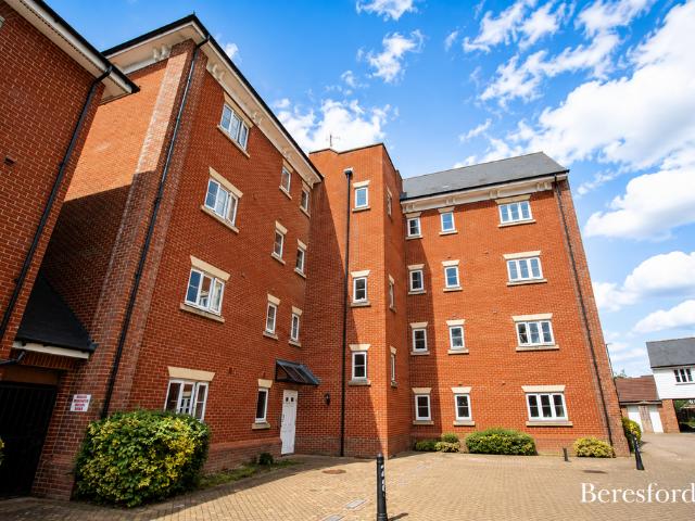 Duoro Mews, CO2 2 bed apartment to rent £1,150 pcm £265 pw