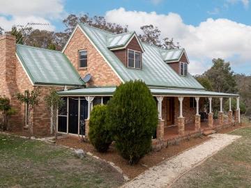Bywong, Yass Valley, Victoria - Equipped kitchen