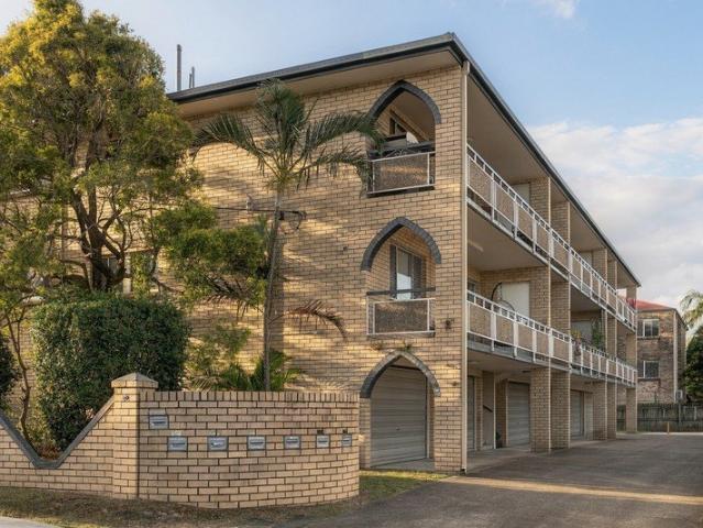Dual Balconies, City Views and a Walkable Alderley Lifestyle