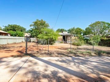 Dual Dwelling Opportunity on 1214m²