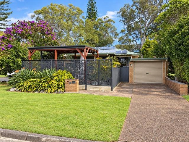 Dual Income Coastal Investment No Strata Fees
