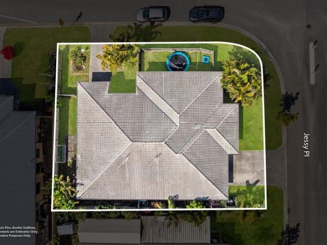DUAL INCOME DUPLEX | 6 BEDROOMS | $1,110 PER WEEK COMBINED RENT