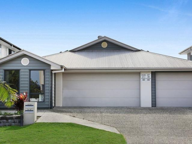 Dual Income Duplex Opportunity with Endless Flexibility