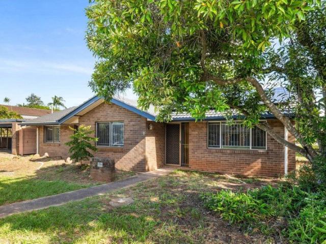 Dual Income Investment Opportunity in Blue Chip Bray Park