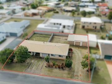 Dual Income Investment Opportunity with Additional Storage