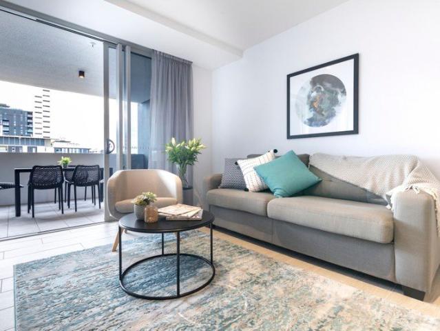 Dual Income Opportunity in the Heart of Kangaroo Point Returning $1190 per week