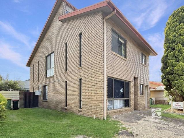 DUAL INCOME OPPORTUNITY ON CHURCH STREET
