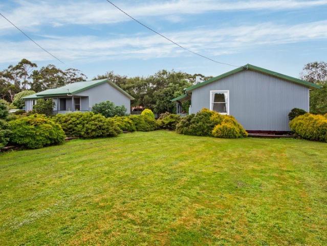 Dual Income Opportunity Proven Accommodation or Long Term Investment