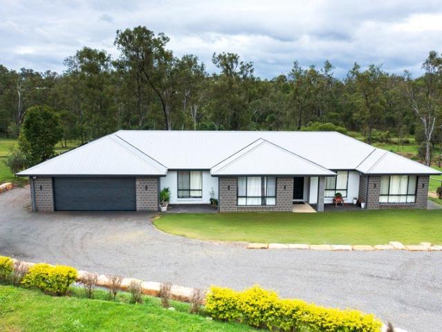 Dual Income Potential S.T.C.A. on 6,306m² | $975 Per Week Lease