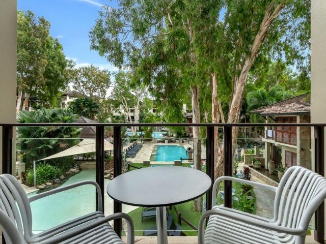 Dual Key 4 Bedroom Luxury in a Five Star Beachfront Setting