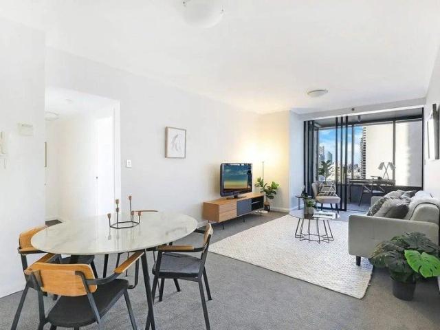 Dual Key apartment in iconic 'World Tower'