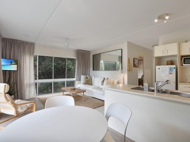 Dual Key Islander Apartment