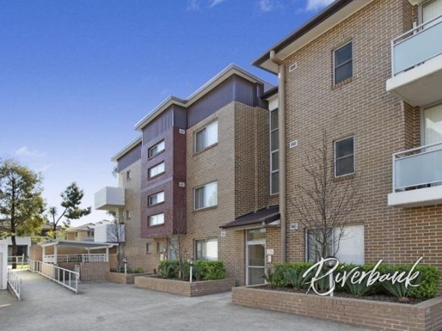 Dual Level Executive Style Apartment