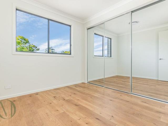 Dual level spacious residence in convenient location