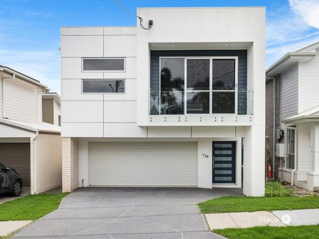 Dual Living Versatility with Space for the Whole Family