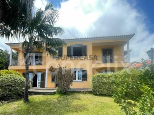 Dual Living Versatility | Prime Location | Incredible Views