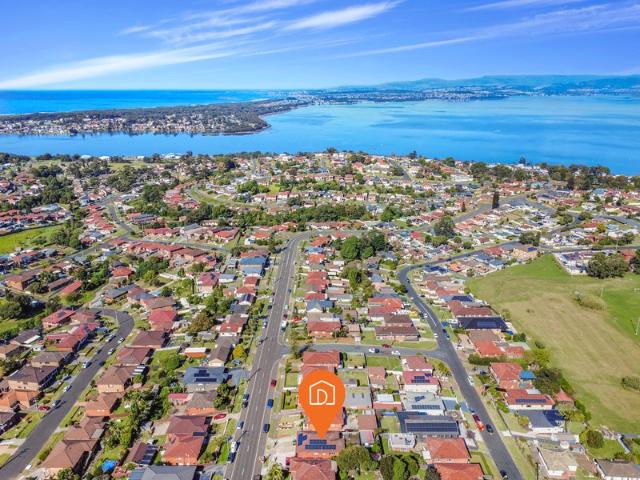 Dual Living with Lake, Ocean & Escarpment Views