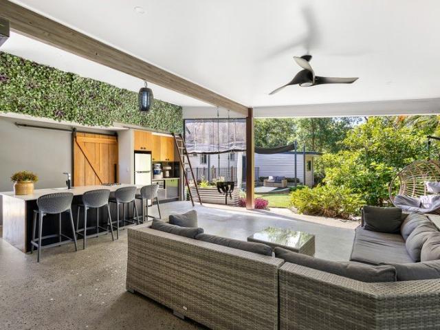 Dual Living and Entertainer's Dream