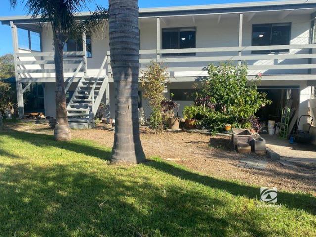 DUAL LIVING BY THE BAY