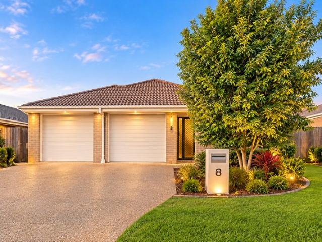 Dual Living Duplex, High Rental Return Opportunity on 450sqm in Boronia Heights