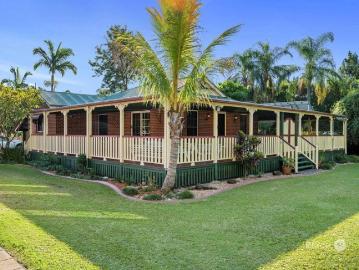 Dual Living in a Prime Position House and Granny Flat on 2,051sqm
