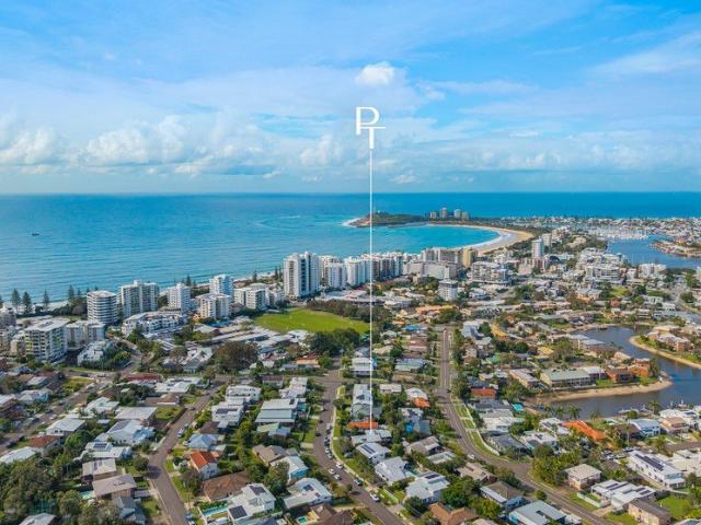 Dual Living in Prime Mooloolaba Spacious 5 Bedroom Home